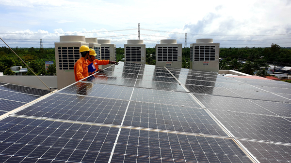 Rooftop solar power popular in southern provinces