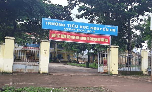 Cô giáo đánh tím đùi học sinh lớp 3 bị khiển trách