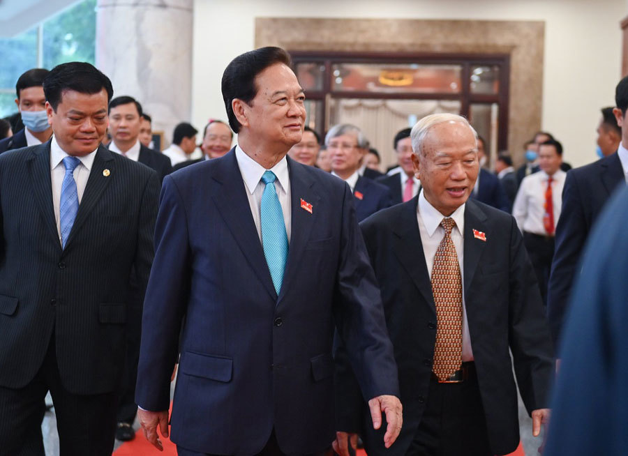 Prime Minister Nguyen Xuan Phuc attended and led the Ho Chi Minh City Party Congress.