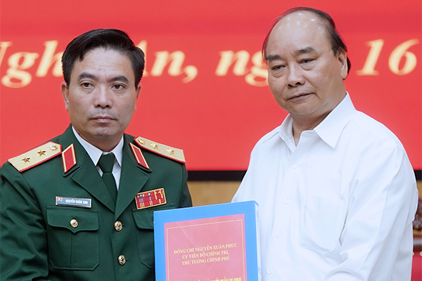 Thủ tướng: Đoàn công tác Quân khu 4 dũng cảm hy sinh để cứu dân
