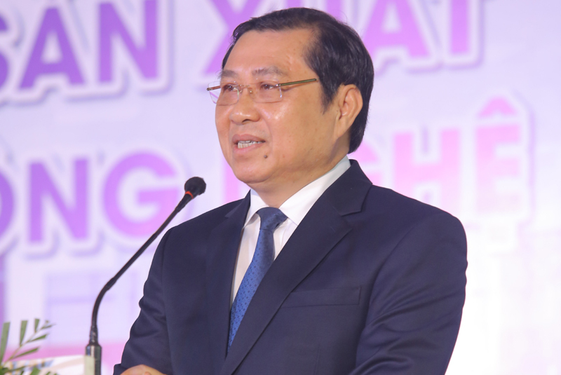 Vận hành nhà máy lắp ráp thiết bị điện tử công nghệ cao ở miền Trung