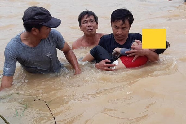 Bé trai 3 tuổi ở Đà Nẵng bị nước cuốn tử vong