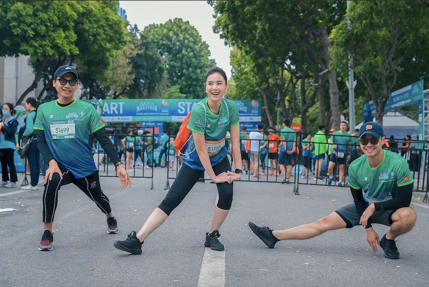 MC Mai Ngọc chạy thi cùng Xuân Nghị, Thanh Sơn