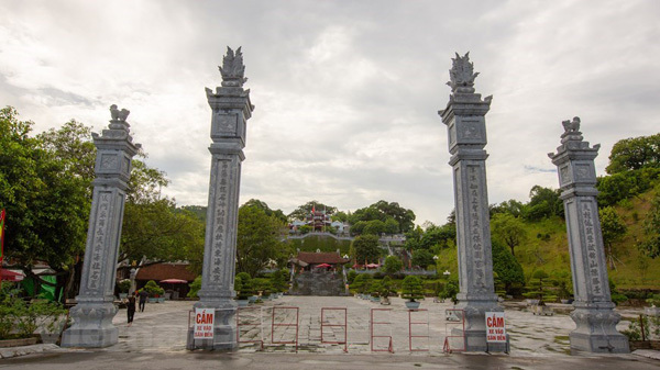Cua Ong Temple in Quang Ninh