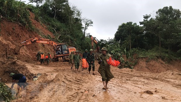 Quang Tri: 22 soldiers missing in landslide