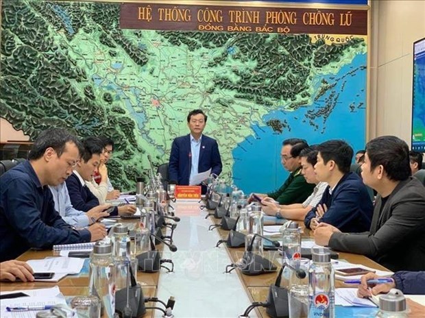 Meeting discusses support for flooding-hit areas in central region
