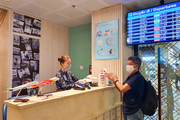 Unilever bắt tay TIA, SASCO phòng dịch cho hành khách trước chuyến bay