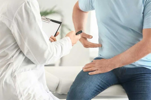 Chàng trai 28 tuổi bị suy thận vì 3 thói quen