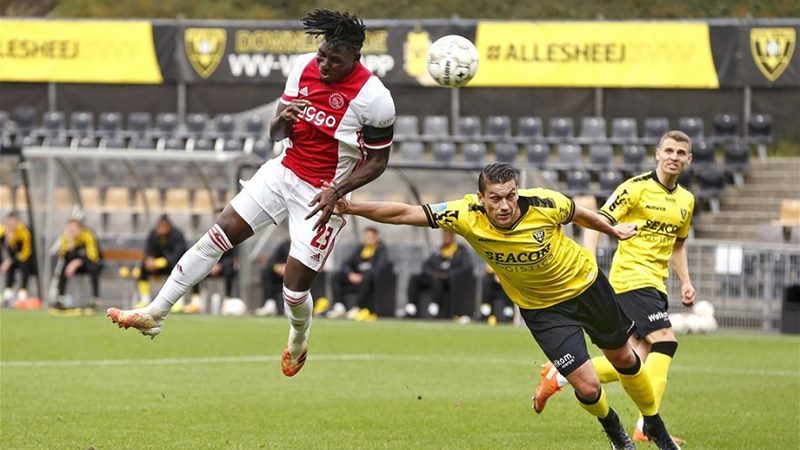 Ajax hủy diệt đối thủ bằng tỷ số không thể tin nổi 13-0