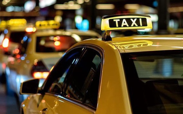 Tính tiền cước taxi