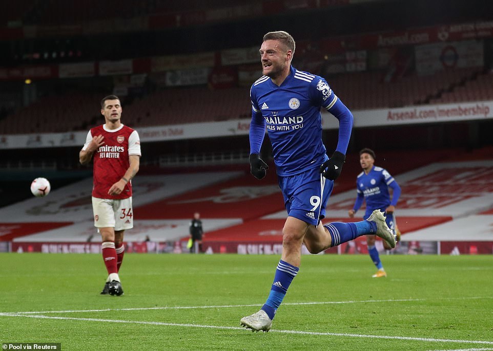 Xem video bàn thắng Arsenal 0-1 Leicester