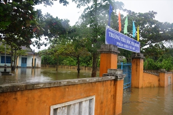 Đà Nẵng, Quảng Nam cho học sinh nghỉ học tránh bão số 9