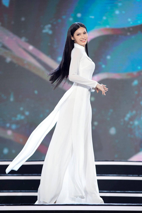 Thí sinh Hoa hậu Việt Nam 2020 ngại khi được khen giống Tiểu Vy