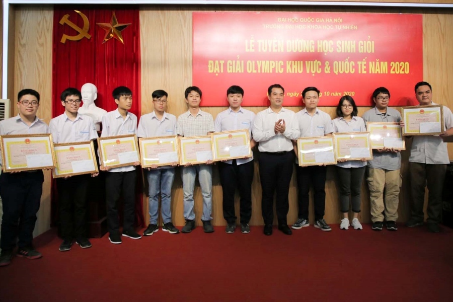 10 học sinh Chuyên Khoa học Tự nhiên đạt giải quốc tế năm 2020