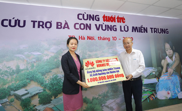 Huawei Việt Nam ủng hộ đồng bào miền Trung 1 tỷ đồng