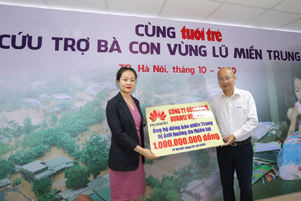 Huawei Việt Nam ủng hộ đồng bào miền Trung 1 tỷ đồng