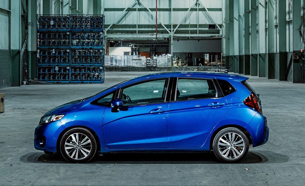 So sánh xe oto Honda Fit 2015 và Toyota Yaris 2015 về thiết kế  MVietQ