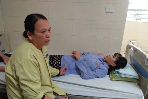 Cuộc đời bi thảm của nữ sinh bị bỏ rơi từ khi mới chào đời