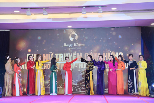 Doanh nhân Happy Women Leader Network chung tay ủng hộ người dân miền Trung