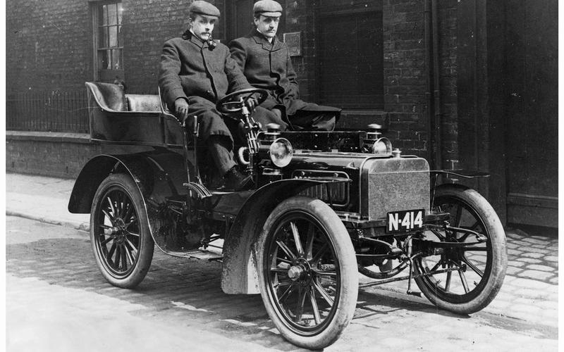Những chiếc ô tô đầu tiên của các hãng xe nổi tiếng