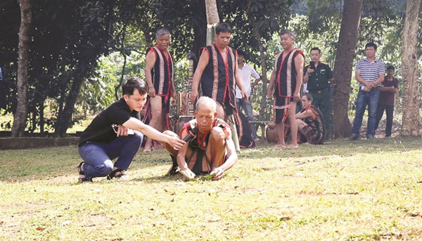 Unique water ceremony of the Jrai people