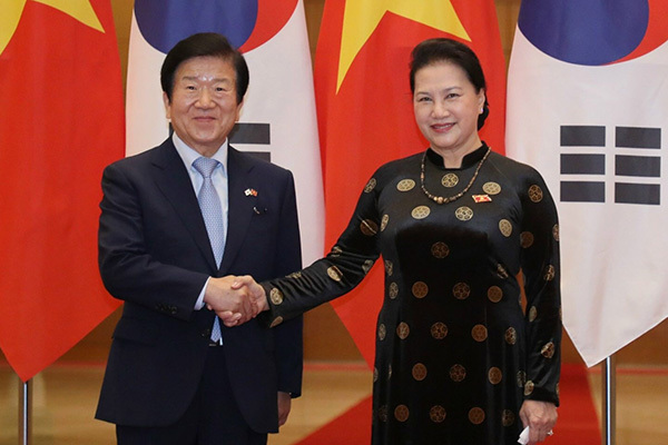 Chủ tịch QH Nguyễn Thị Kim Ngân đón, hội đàm với Chủ tịch QH Hàn Quốc