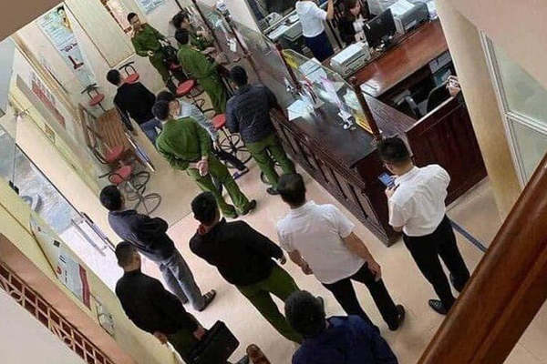 Kẻ cướp ngân hàng ở Hoà Bình bị bắt khi đang lẩn trốn tại Hà Nội
