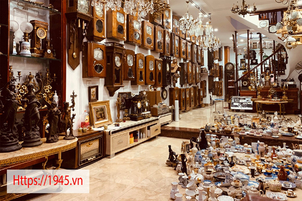 Cửa hàng 1945.vn - điểm hẹn của người say mê đồng hồ cổ