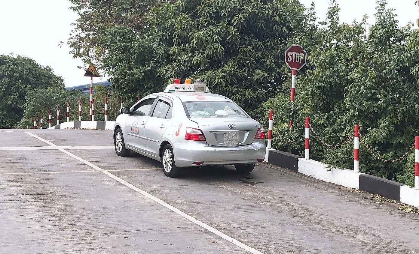 Vợ thi trượt bằng lái 2 lần, có nên cho lái xe?