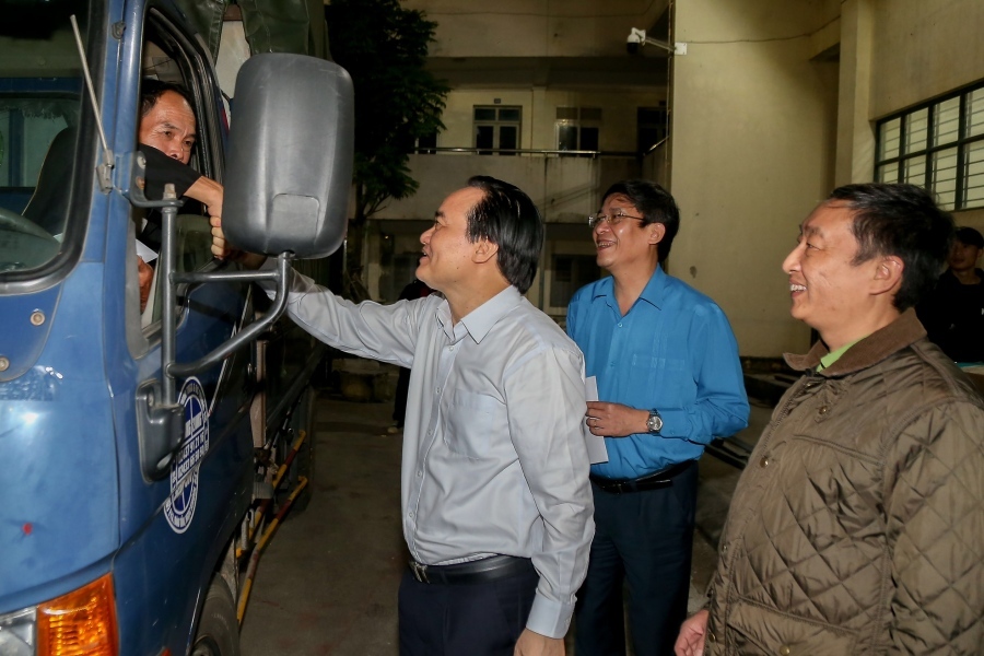 Hơn 22.000 bộ sách giáo khoa, vở viết được gửi về miền Trung