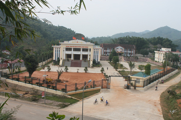 Lang Chánh xây dựng nông thôn mới từ thôn, bản