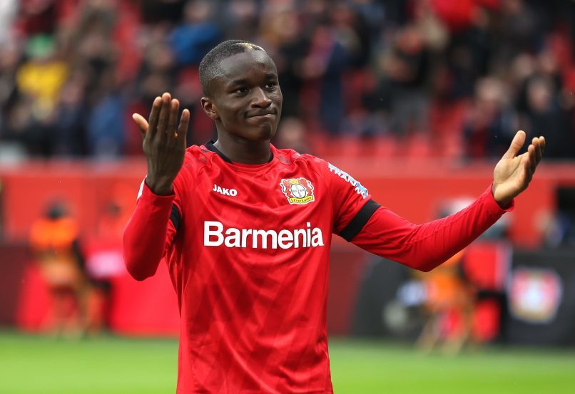 MU ký Moussa Diaby, Barca lấy Pogba