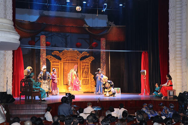 New TV programme on Vietnamese theatre airs