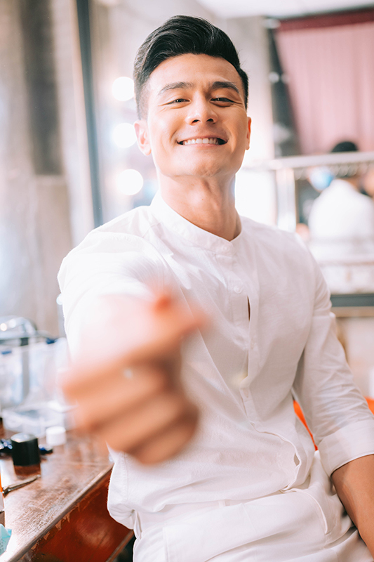 Vĩnh Thụy thiếu ngủ vì đắt show Siêu mẫu Vĩnh Thụy: Một tháng nay, mỗi ngày tôi chỉ được ngủ 4 tiếng!