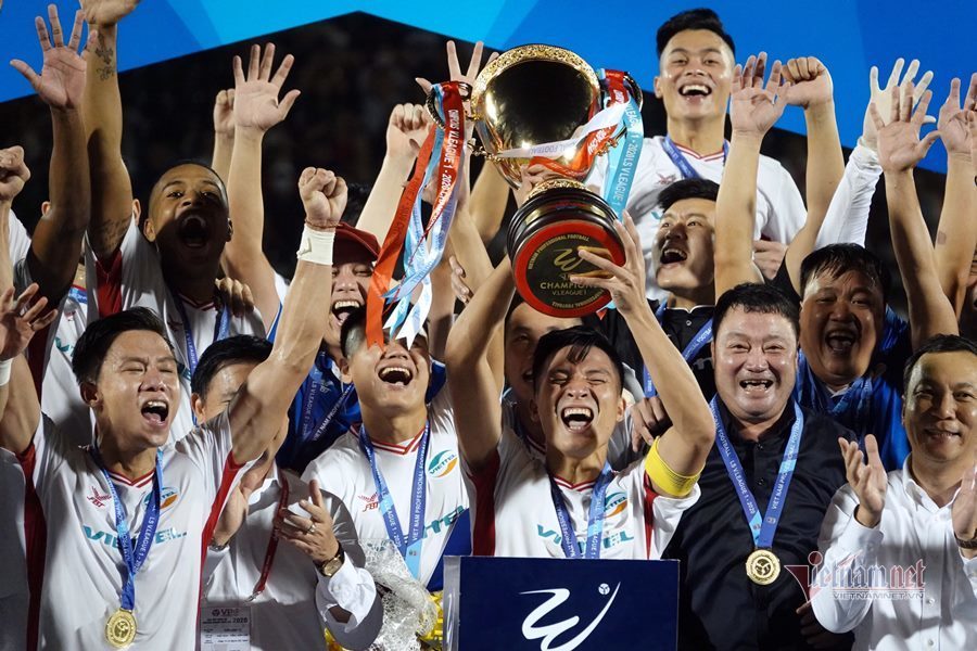 Thắng nghẹt thở Sài Gòn, Viettel vô địch V-League 2020