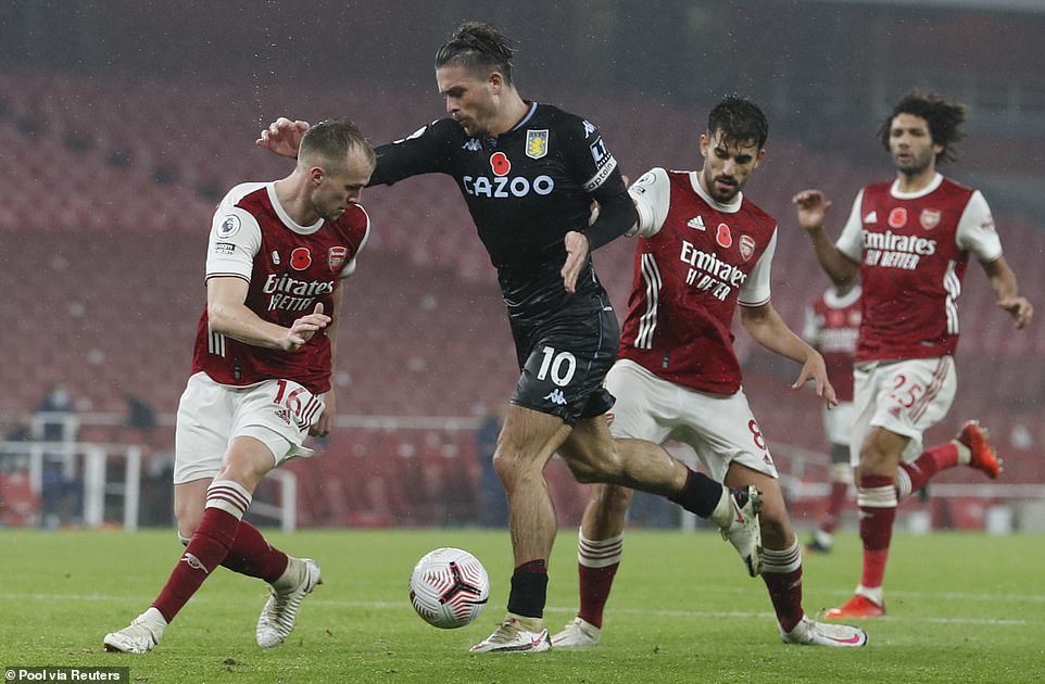 Xem video bàn thắng Arsenal 0-3 Aston Villa