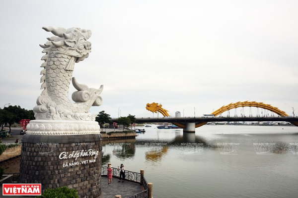 Bridges crossing the Han River