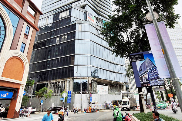 Bất thường pháp lý dự án khách sạn 5 sao Hilton Sài Gòn