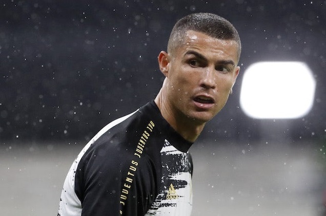 Solskjaer được cầu thủ MU ‘bảo kê’, Juventus bán Ronaldo