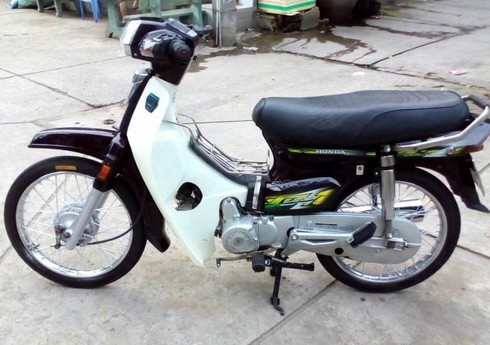 Tôi đã bước vào đời với chiếc Honda Dream Tàu giá 2 cây vàng