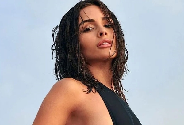 Hoa hậu Hoàn vũ Olivia Culpo mắc bệnh lạc nội mạc tử cung