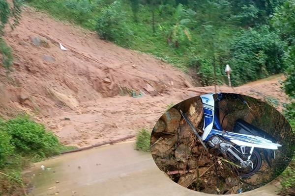 Tháo rào chắn đi vào khu cảnh báo sạt lở, 2 thanh niên thoát chết kỳ diệu