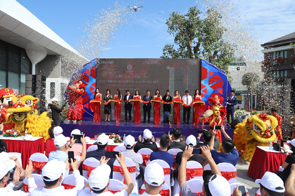 Không gian sang trọng, tiện ích trong căn hộ mẫu The Ruby Hạ Long