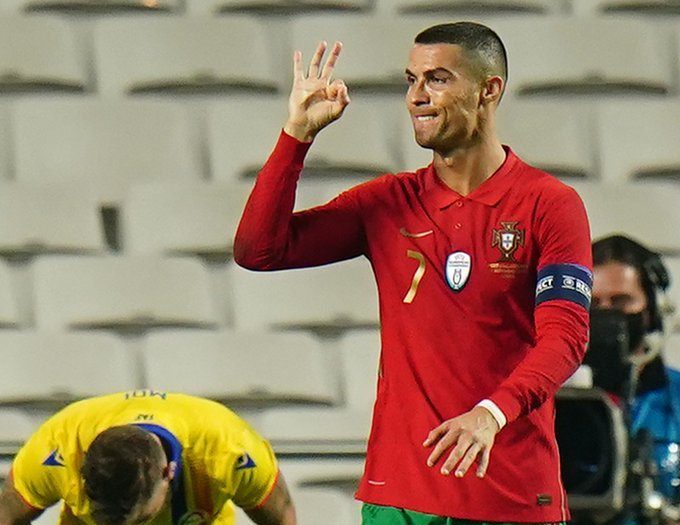 Ronaldo lập công, Bồ Đào Nha thắng trận 7-0