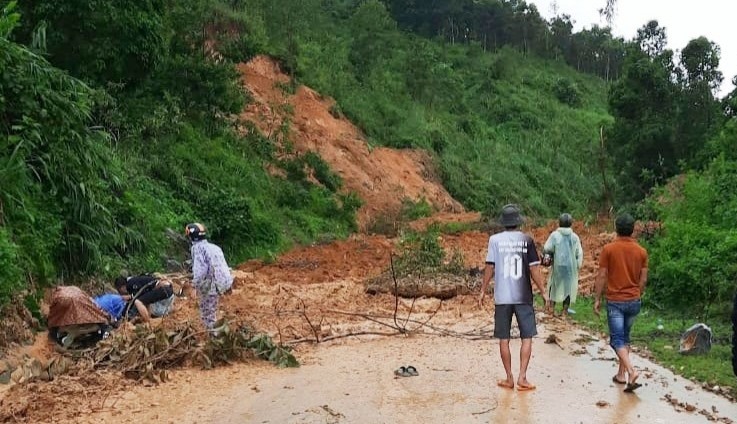 Đà Nẵng, Quảng Nam phát công điện khẩn ứng phó bão Vamco