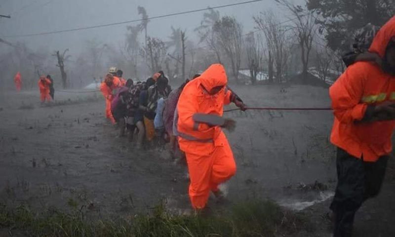 Video bão Vamco càn quét Philippines gây thương vong