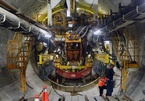 850-ton robot digs Nhon-Hanoi railway tunnel