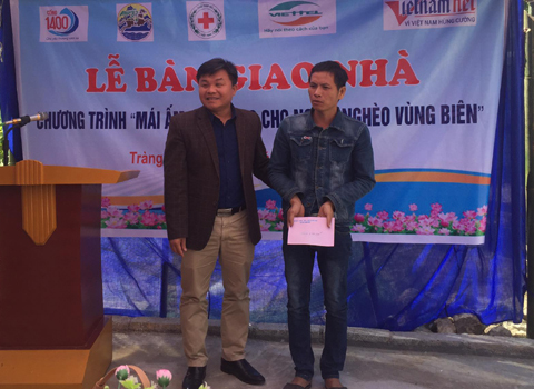 Trao nhà 'Mái ấm vùng biên' cho hộ nghèo Lạng Sơn