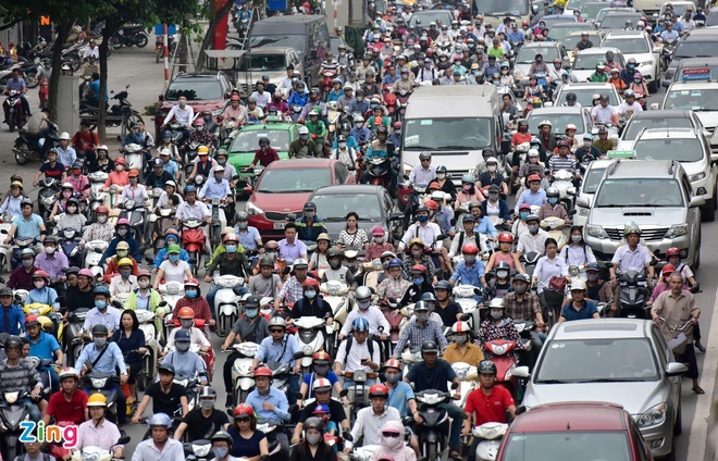 Experts warn Vietnam only has 18 more years of 'golden population'