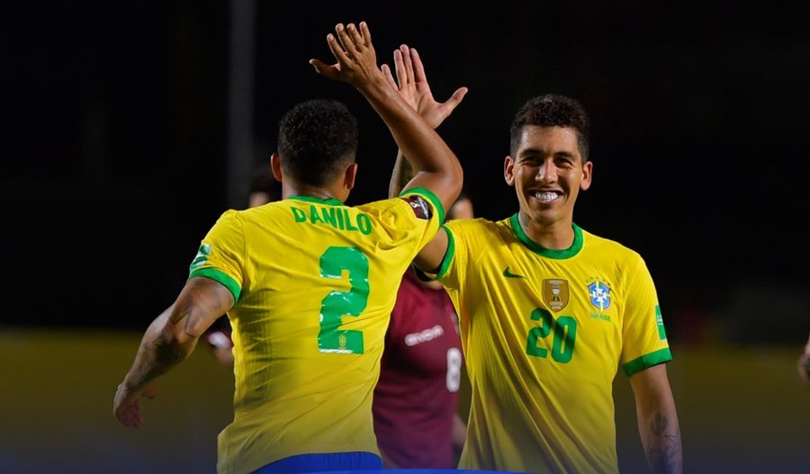 Firmino lóe sáng, Brazil vững ngôi đầu vòng loại World Cup
